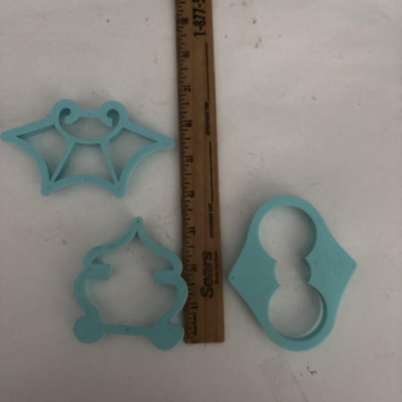 SET of 9 Vintage Wilton Cake Pattern Press Decorating Tools Fondant Cutters gallery