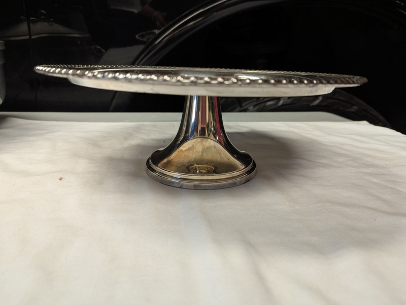 Silver Plated Pedestal Cake Stand, 12" Round Metal Floral Pattern, 1 Tier gallery