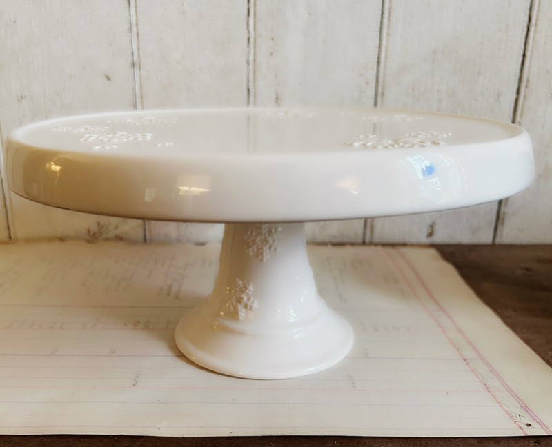 Hallmark 9 1/2" Diameter Cake, Cookie Snowflake Pedestal Ceramic Christmas gallery