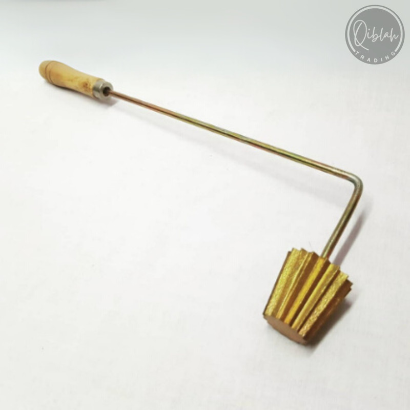 Pie Tee Top Hat Tart Patty Shell Croustade Brass Copper Mold gallery