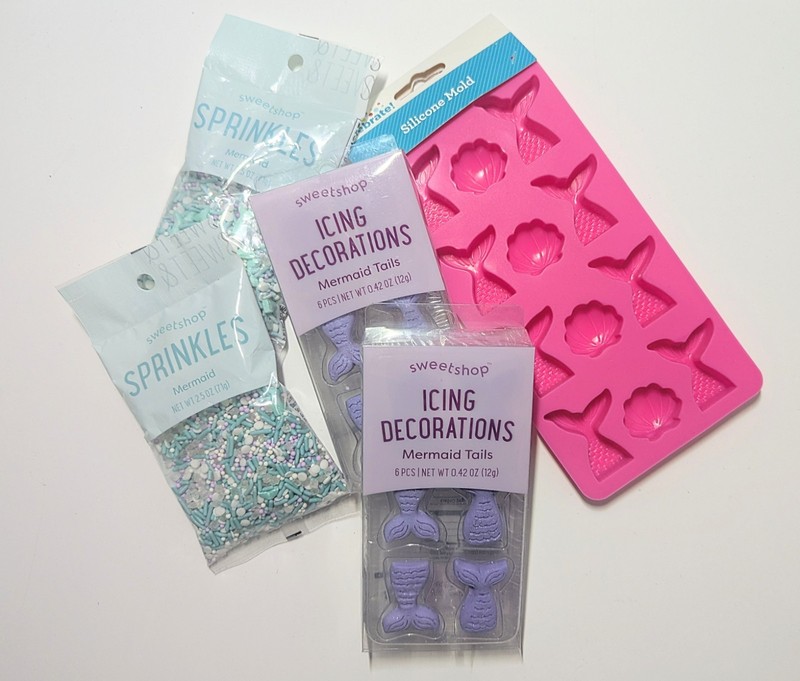 Mermaid Party Bundle – SweetShop Icing Decorations, Sprinkles & Silicone Mold