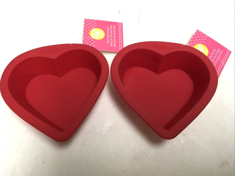 Lot of 2 Wilton Silicone Mold Red Heart 3″ x 4″ Valentine New