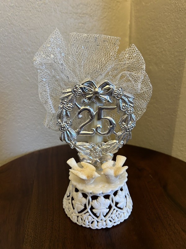 VTG Silver Tulle Anniversary 25th Cake Topper Doves Heart Wilton Hong Kong