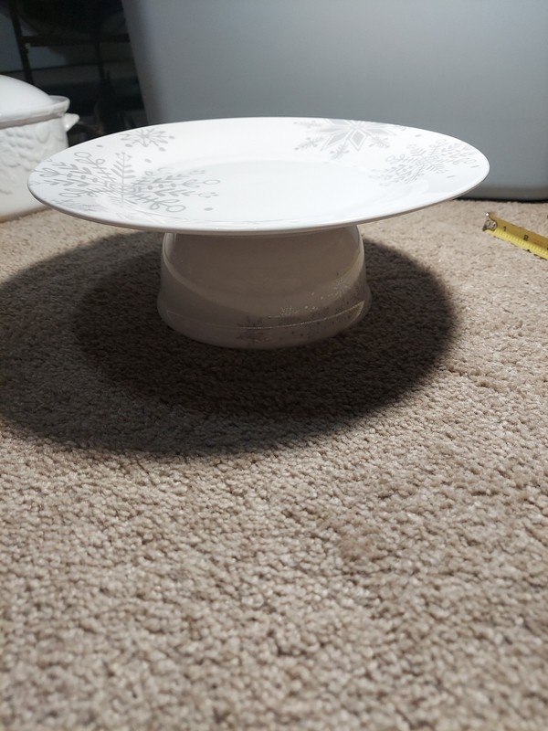 Cake Platter White With Silver Snow Flakes101/2 "
