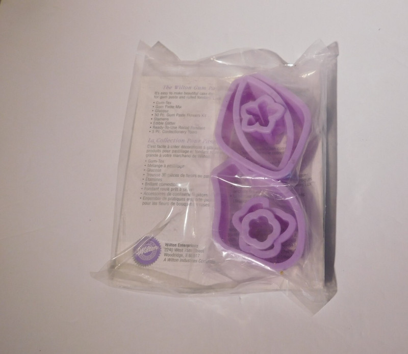 Wilton Gum Paste Cutters - lot of 2 sets Orchid Bouchet, Rose Bouquet gallery