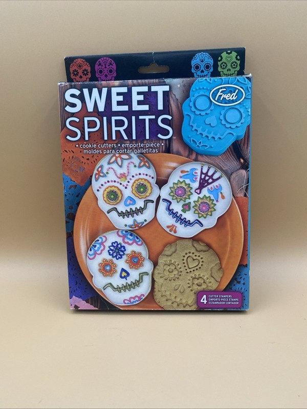 Fred & Friends Sweet Spirits Kooky Creepy Sugar Skull Cookie Cutters Stampers