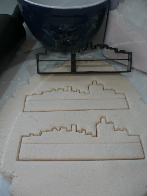 DETROIT MICHIGAN CITY SKYLINE COOKIE CUTTER MADE IN USA PR3614 gallery