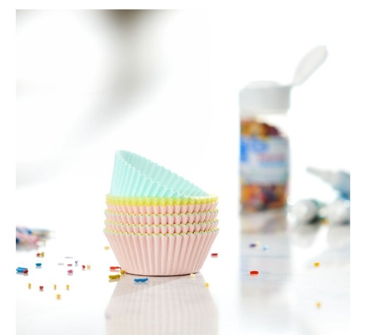 Cupcake Liners, Pink/Yellow/Blue, 96 Count gallery