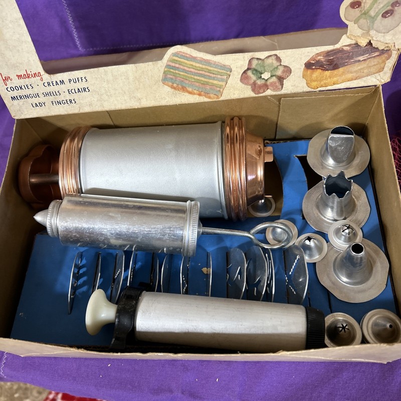 Vintage Mirror Aluminum Cooky-Pastry Press 358-AM In Original Box gallery