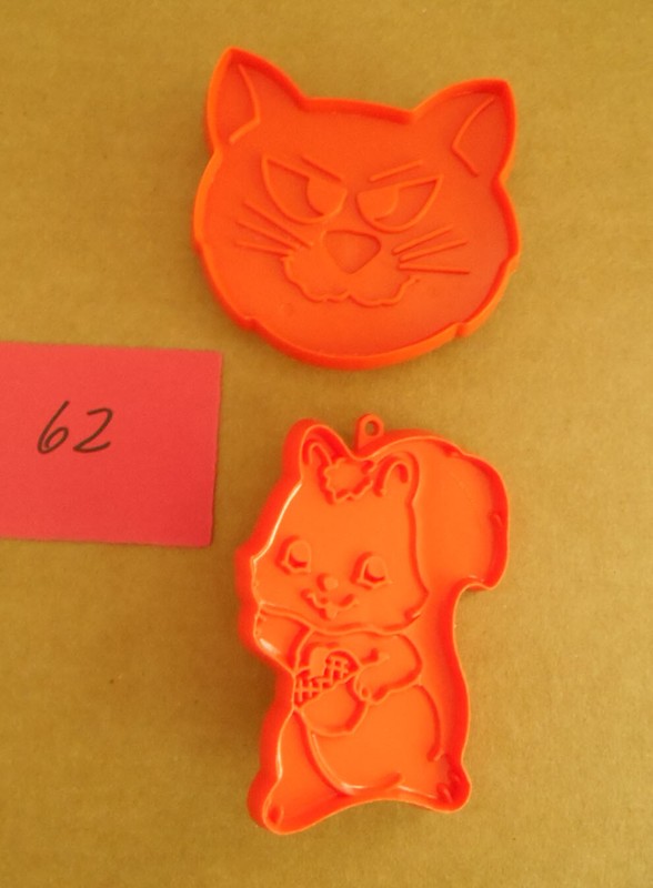 Hallmark Vintage Fall Cookie Cutters Lot of 5 R62 gallery