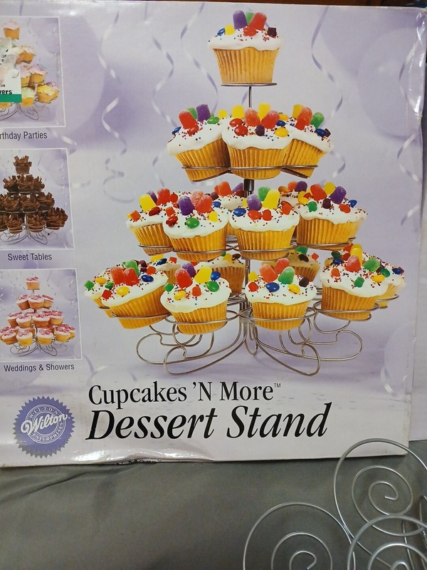 Wilton 23 Cupcake, Sweets Stand, 4 Teir Metal Holder, Wedding, Birthday Party