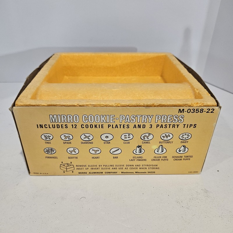 NEW Vintage Mirro Aluminum Cookie Pastry Press Set with 12 Disks and 3 Tips gallery