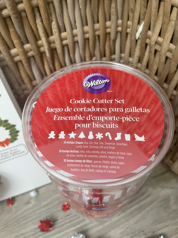 Wilton 10pc Holiday Tube Red White Plastic Christmas Shapes Cookie Cutter Set + gallery