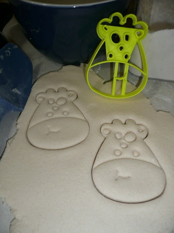 GIRAFFE DETAILED FACE HEAD TALL ANIMAL ZOO SAFARI LONG COOKIE CUTTER USA PR2627 gallery