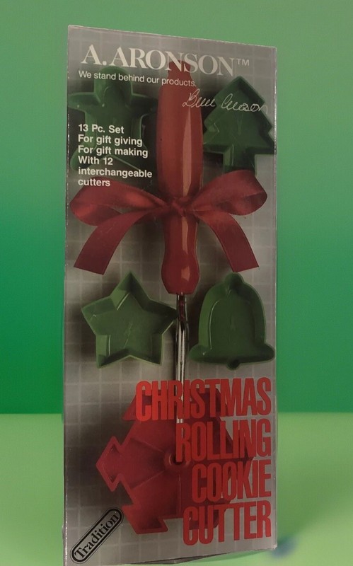 Kaplan Aronson Christmas Rolling Cookie Cutter 12 shapes - gallery