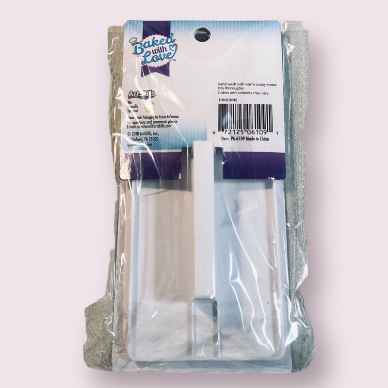 Baked With Love Icing & Fondant Smoother - White New gallery