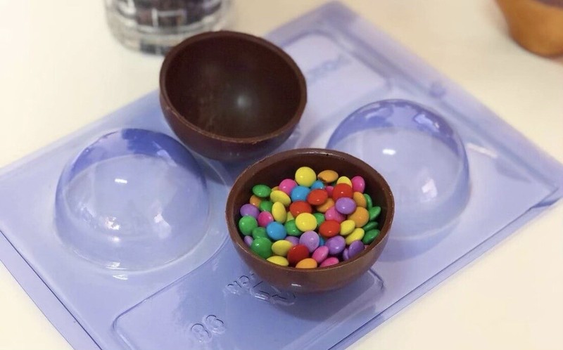 Hot Chocolate Cocoa Bomb 3 Piece Chocolate Mold.