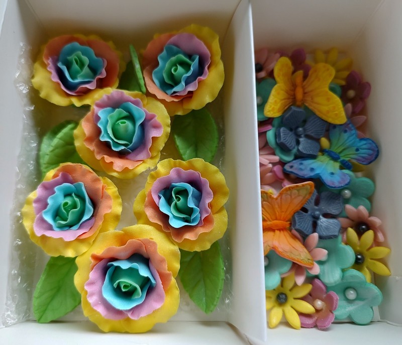 GUM PASTE BUTTERFLIES & ROSES ASSORTMENT: Decorate Your Own Cakes & Cupcakes!! gallery