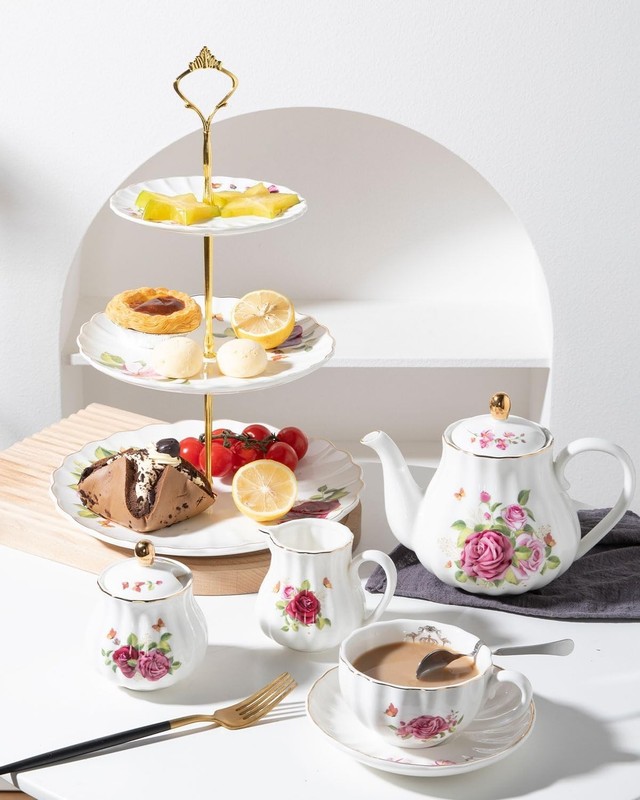 Elegant Porcelain Cupcake Holder Set gallery