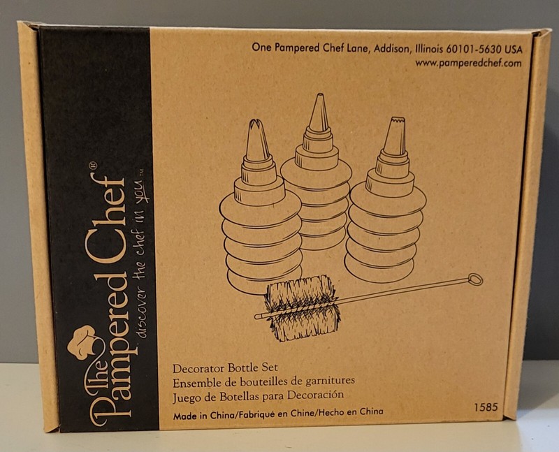 The Pampered Chef Decorator Bottle Set #1585 with Tips and Cleaning Brush