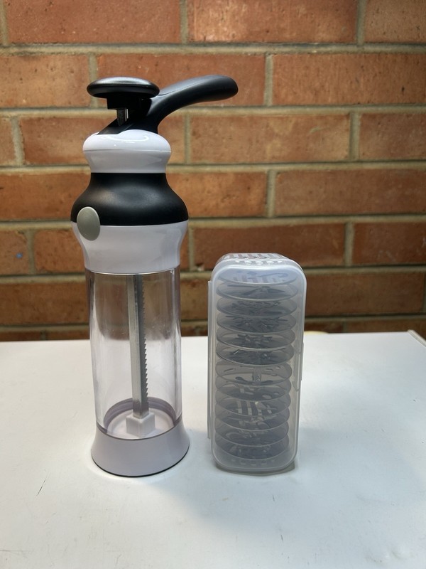 OXO Cookie Press With 18 Discs For Decorating Cookies & Disc Storage Case