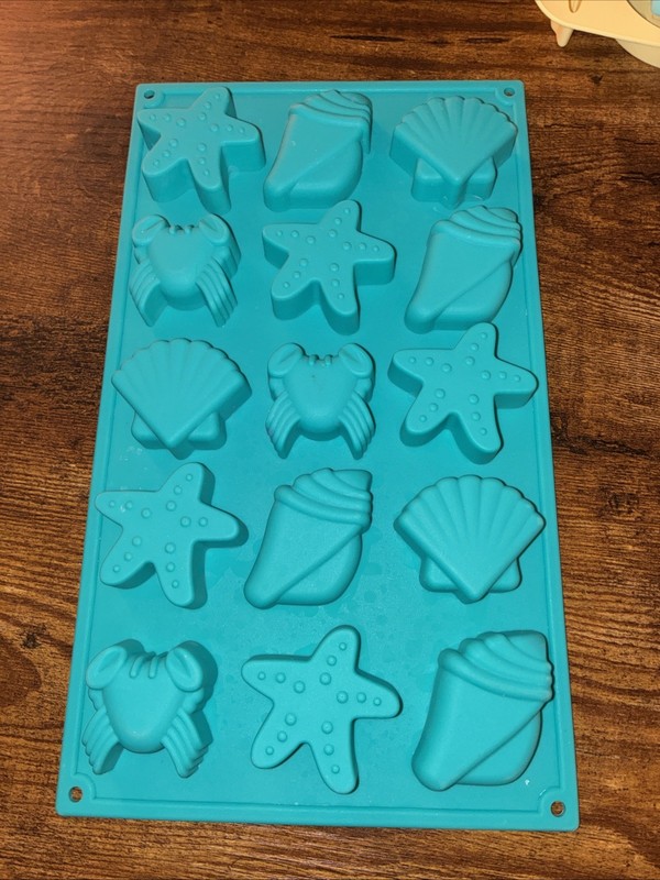 Wilton Seashell Silicone Chocolate Candy Bonbon Mold Teal