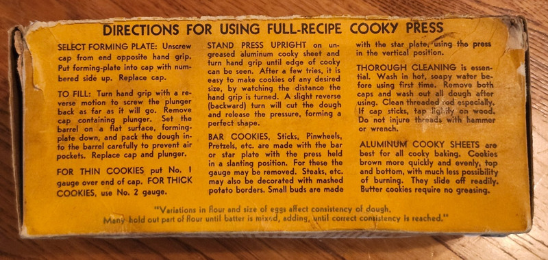 Vintage Mirro Full Recipe Aluminum Cookie Press Meier & Frank Co. 15 Designs gallery