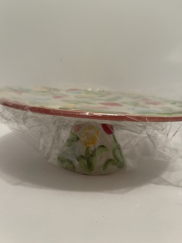 Temptaions by Tara figure floral design, cake stand with slicer, new in box gallery