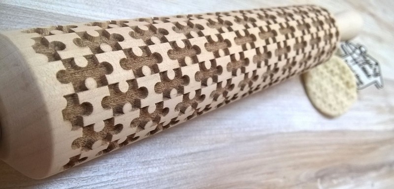 Rolling Pin Wooden Laser Engraved Puzzles Pattern Embossing