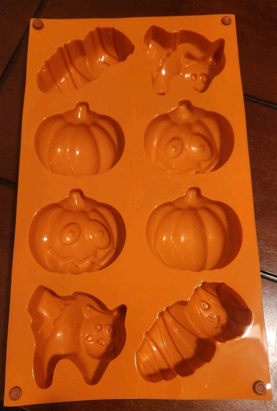 Silicone Mold SF 116 Halloween Shapes SILIKOMART Vintage Molds With Stand