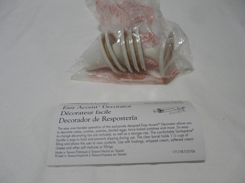 The Pampered Chef Easy Accent Decorator 1778 1775 6 TIPS ONLY Replacement Part gallery