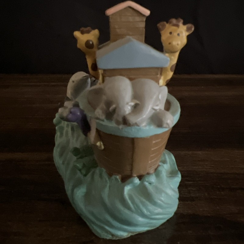 Wilton NOAH'S ARK SPECIAL MEMORIES Keepsake Resin Home Decor Cake Topper gallery