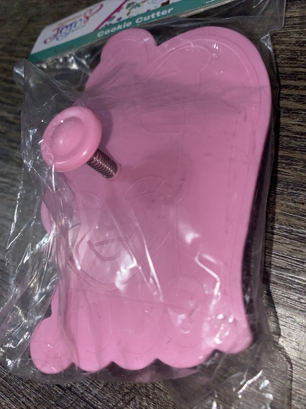 Jojo Siwa cookie cutter Birthday Christmas Stocking Stuffer Valentine’s Day Nwt gallery