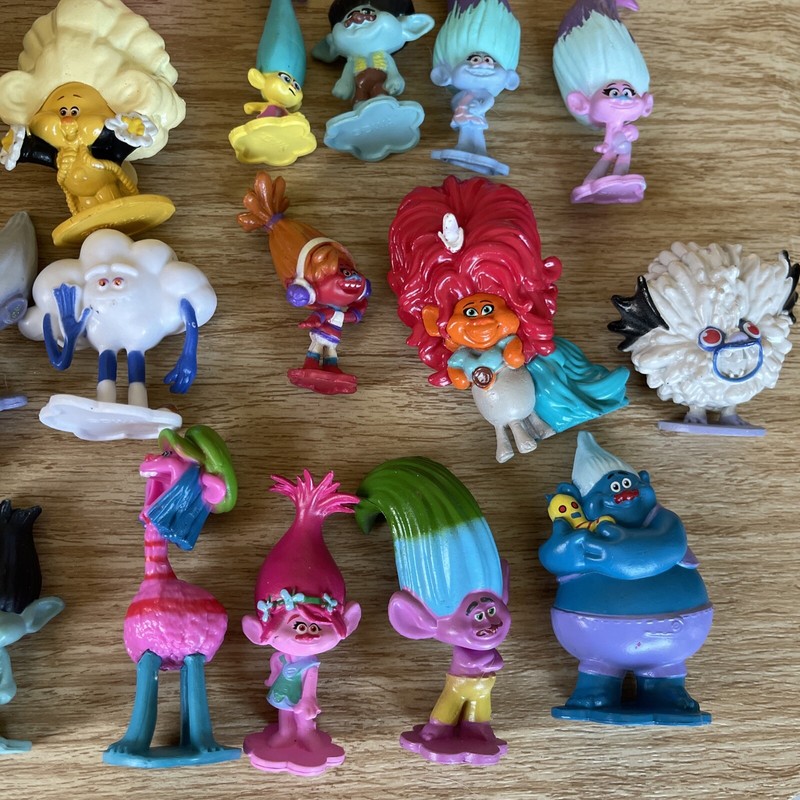 Dreamworks TROLLS World Tour Mini Figures PVC Cake Toppers Lot 25 Poppy DWC NEW gallery