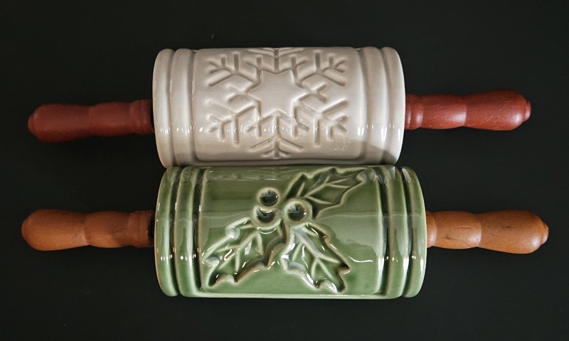 Ceramic Embossed Rolling Pins Holly & Snowflake Pastry Cookies Set Of (2) gallery