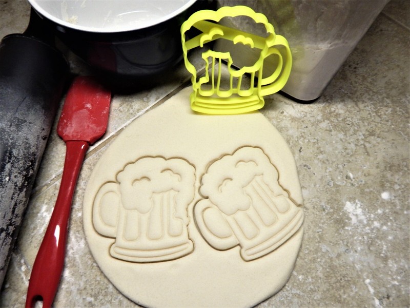 BACHELOR PARTY PIZZA AND GAMES THEME SET OF 6 COOKIE CUTTERS MADE IN USA PR9036 gallery