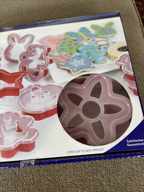 Baker's Cookie Cutter and Stencil Set Snap Together Storage Silicone Grip (CM) gallery