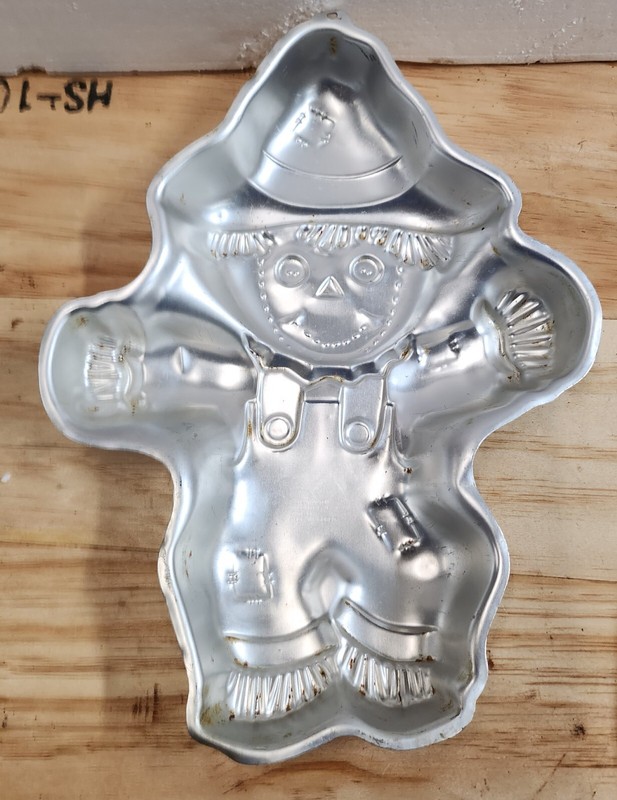 scarecrow cake tin metal cooking birthday holiday party gallery
