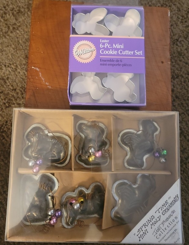 VTG. WILTON Set 6 Mini Easter Cookie Cutters 2007 + 6 Springtime Molds NIB 🐇