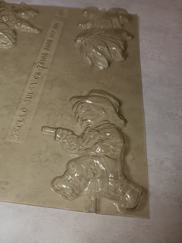 Vtg HTF Apollo Cowboys and Native Americans Sucker Lolipop Plastic Mold Sheet gallery