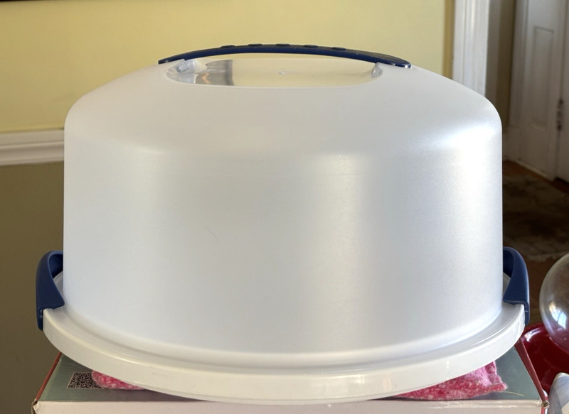 Sterilite Cake Carrier |Holds 12” Round Cake w/ Lid Cover Blue Handle