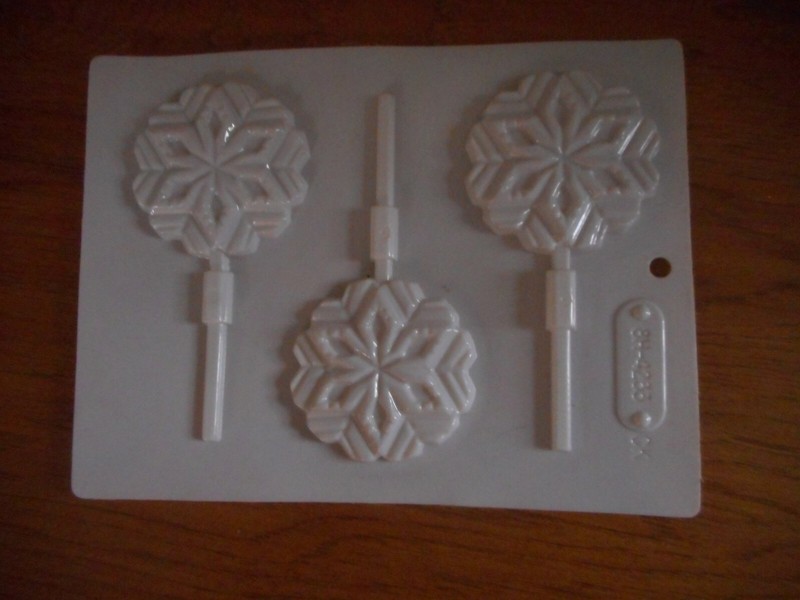 ASSORTED PLASTIC CANDY MOLDS Set Of 3 - LOLLIPOP SNOWMAN/STARISH/ANGELS gallery