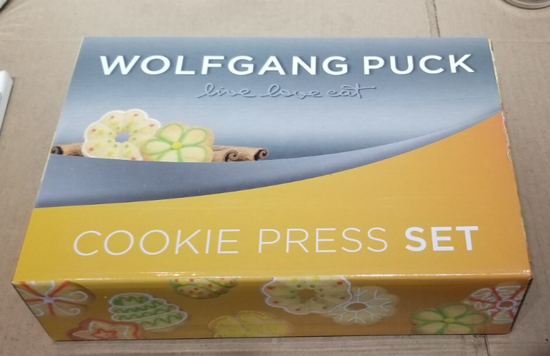 NEW Wolfgang Puck 23 Piece Cookie Press and Decorating Set Black Stainless Steel