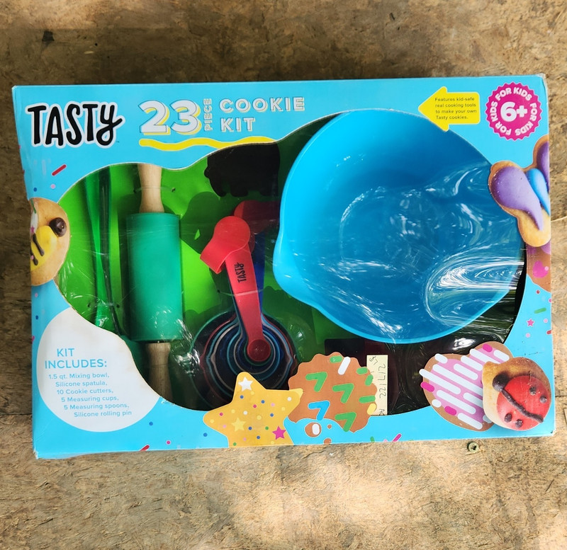 Tasty 23-Piece Kids Cookie Kit Baking Set, Reusable Silicone & Plastic (6+)