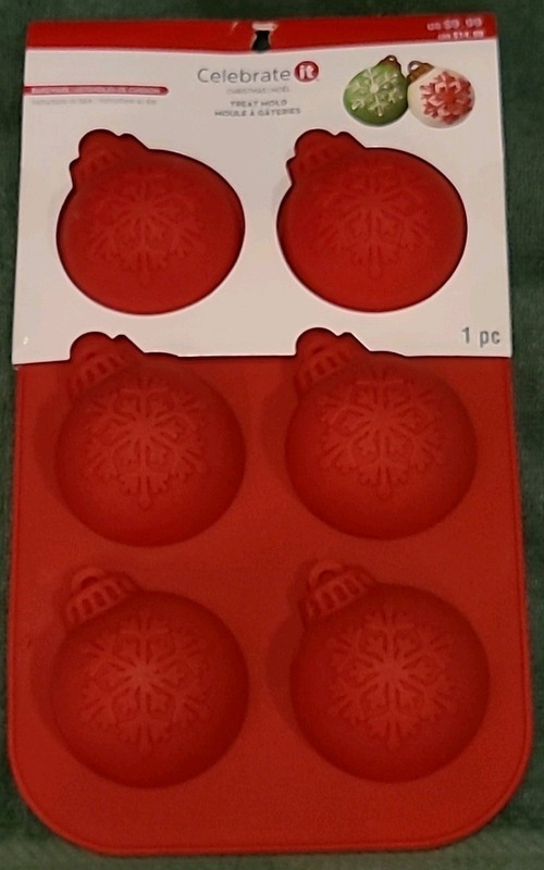 Celebrate It Christmas Ornament Treat Mold NEW