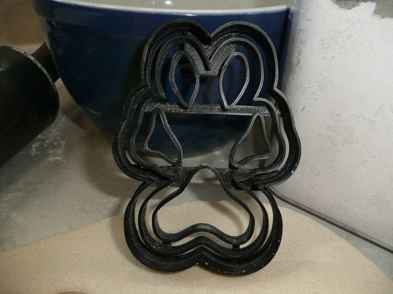 PAW PRINT PET ANIMAL DETAILED COOKIE CUTTER MADE IN USA PR4772 gallery