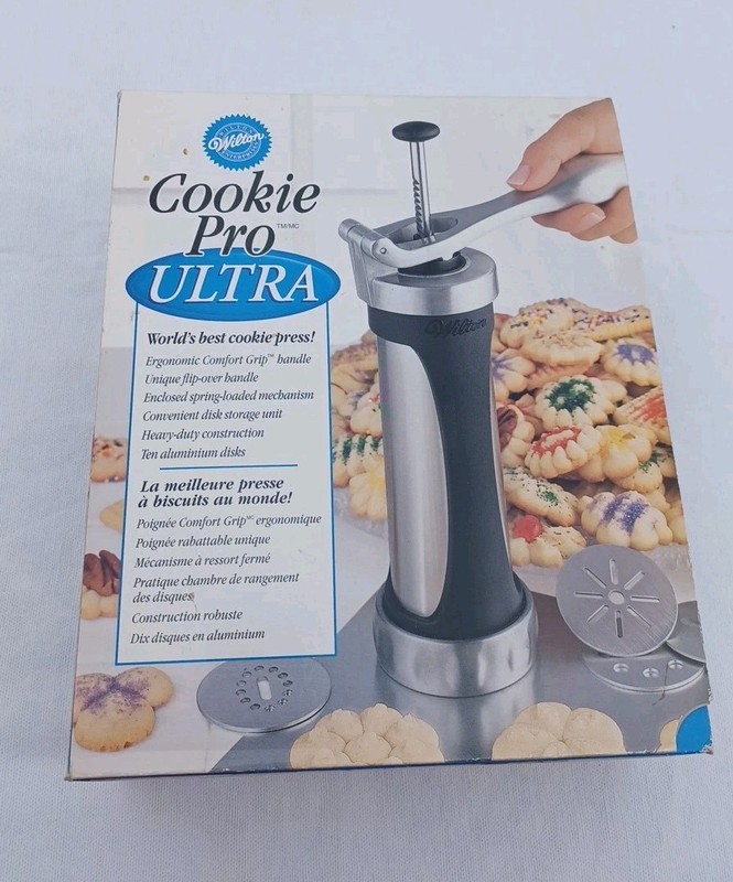 Wilton Enterprises Cookie Pro Ultra Pump Action Cookie Press with 10 Discs & Box
