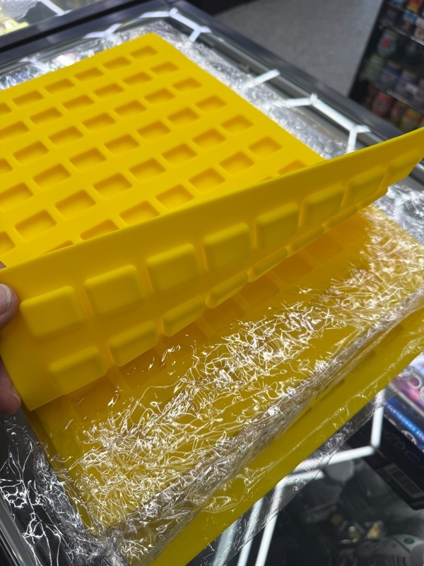 Truffly Made Silicone Mold Mini Square 80 gallery