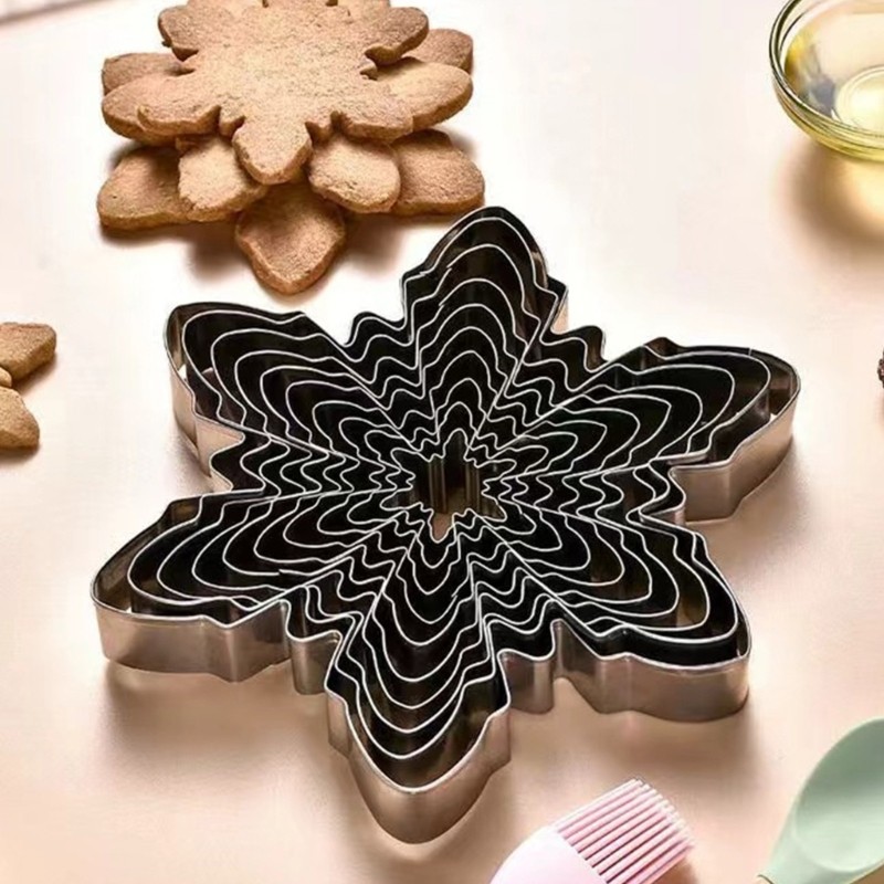 10 Piece Snowflake Cookie Molds Set Nonrust Steel Baking Tool for Festival gallery