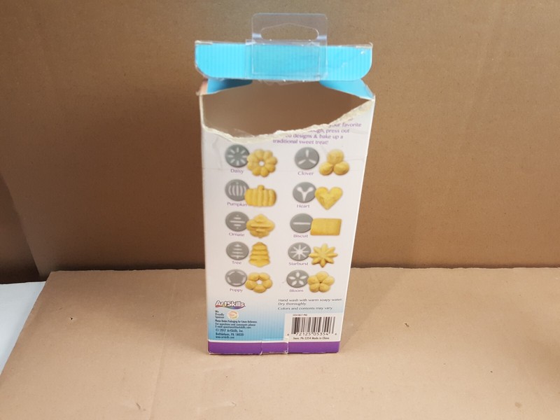 ArtSkills 2017 Baked With Love Simple Cookie Press New Open Box gallery